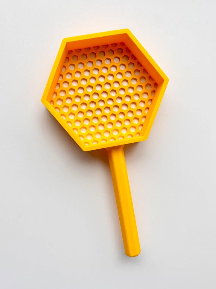 Accessoires pour bac sensoriel – Thématique abeille 🐝 (tamis, cuillères)