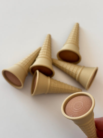 Ensemble de petits cornets et sucettes  à l'érable