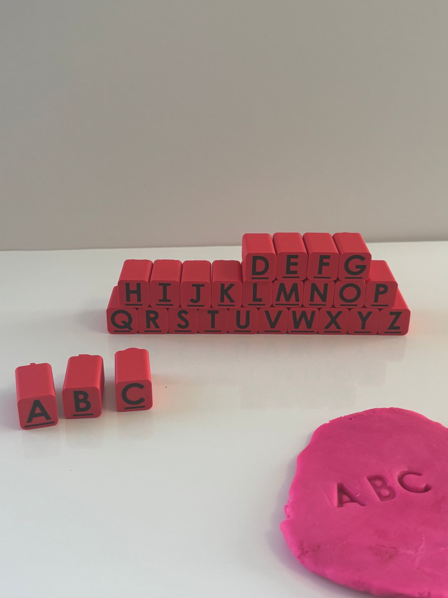 Étampes alphabetiques et numériques